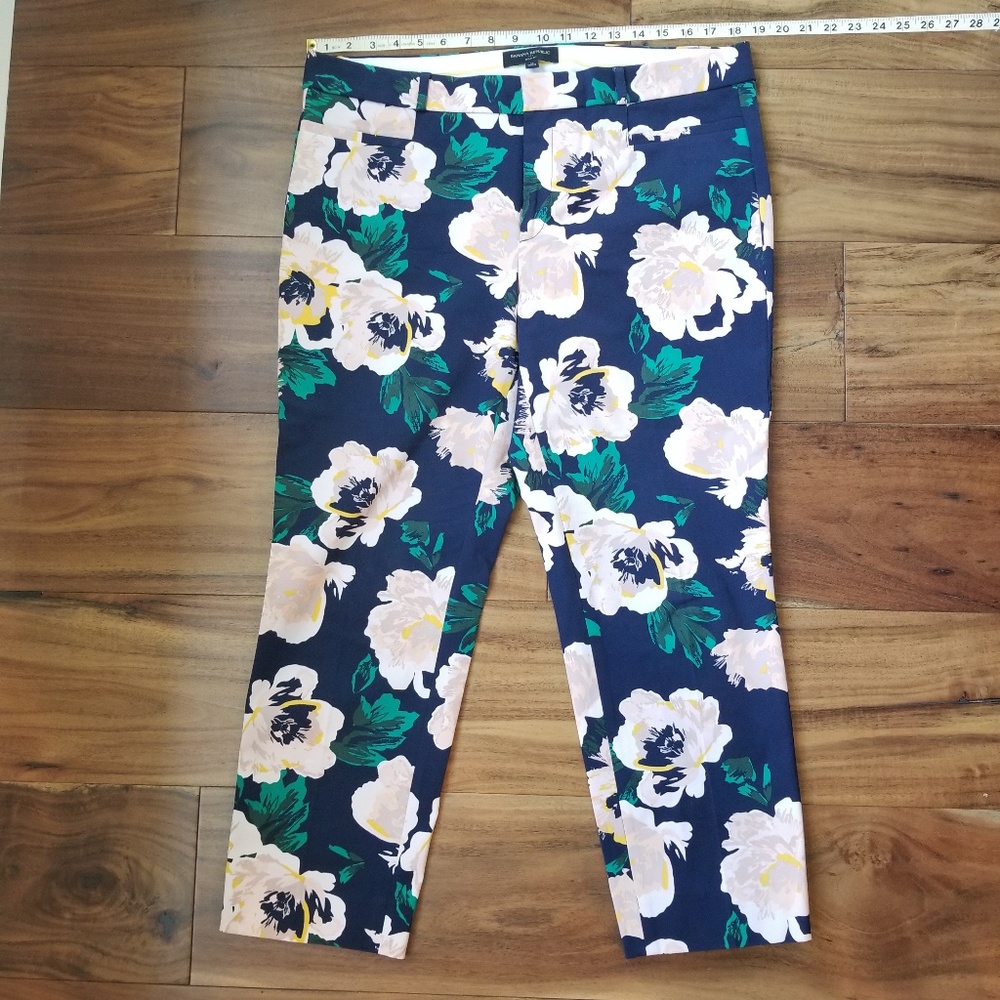 Banana Republic Sloan fit floral cropped pants